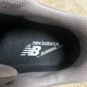 New balance 990 v6 women’s size 10 grey, running shoe. thumbnail 7