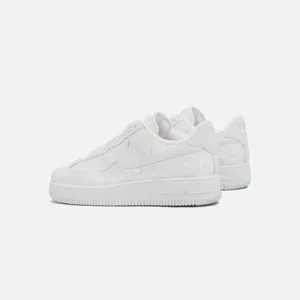 BRAND NEW Nike x Billie Eilish Air Force 1 Low Triple White Sneakers Size 6M/7.5 thumbnail 3