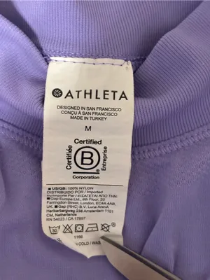 Athleta Women’s Medium Purple Mock Neck Seamless Sleeveless Workout Tank Top thumbnail 2