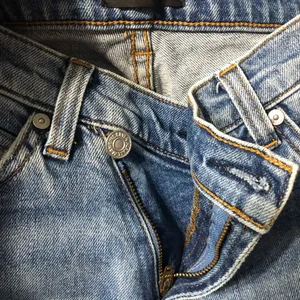 7 For All Mankind Criss Cross Denim Jeans Women's Size 24‎ Trendy thumbnail 8