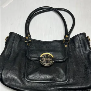 Tory Burch Black Leather Shoulder Bag with Gold Accents D10 thumbnail 2