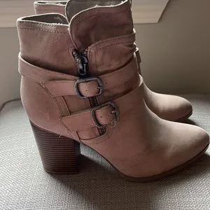 JustFab NWOT boots thumbnail 2