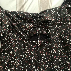 Abercrombie and Fitch Women Blouse Cropped Top Long Balloon Sleeve V-neck Size M thumbnail 3