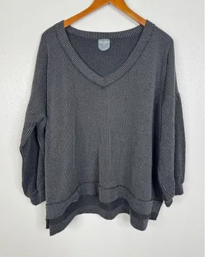 Arula Womens OX Charcoal Gray Striped Ribbed Knit‎ V-Neck Oversized Sweater Top thumbnail 1