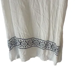Gap Women's Size XS White Blue Boho Flowy Embroidered‎ Top Festival Summer thumbnail 3