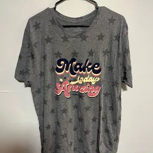 Gray Graphic Short Sleeve Tee Size L thumbnail 2