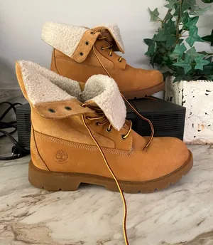 Timberland Women’s Bootssize 10 Yellow thumbnail 1