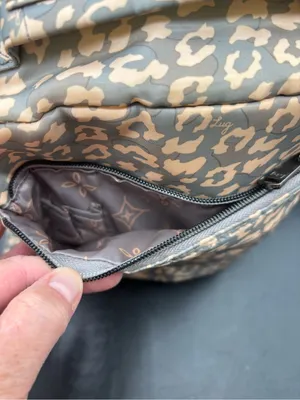 Lug Ranger Bag Crossbody Pearl Leopard Cheetah Pockets Travel Purse Strap thumbnail 6