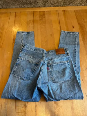 Levi’s 501 High-Rise Button-Up Jeans thumbnail 4