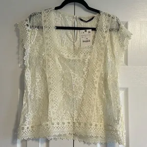 Zara Women’s Ivory Square Neckline All Lace Top thumbnail 1