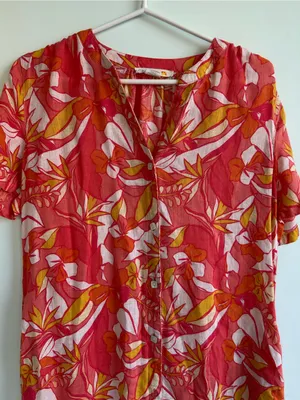 C&C California Coral Floral Button-Front Midi Dress small thumbnail 3