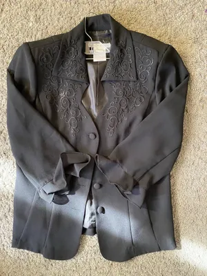 Vintage Plaza South Women’s Black Embroidered Women's Blazer jacket Size M10 thumbnail 1
