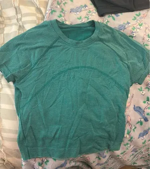 Lululemon Align Cropped Shirt thumbnail 1