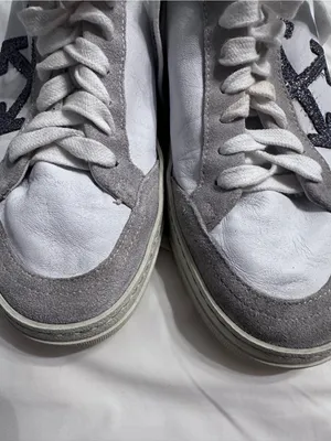 Off-White White & Gray Low-Top Sneakers w/ Silver Glitter Arrow Accent - Size 40 thumbnail 9