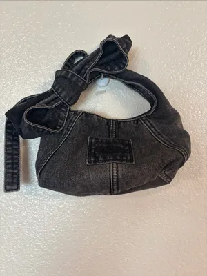 MARC JACOBS The Bow Denim Mini Sack Bag in Black thumbnail 5