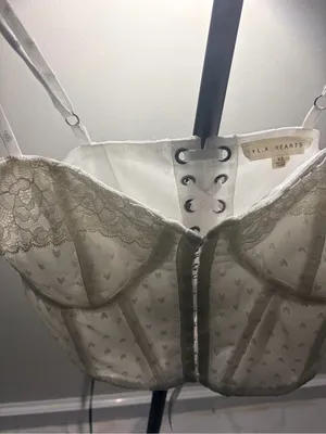 La Hearts White Lace Corset-Style Bustier Crop Top thumbnail 4