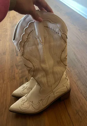 Cow Girl Boots thumbnail 1