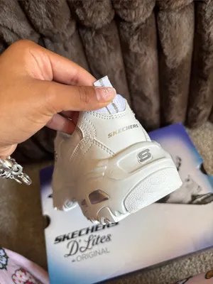 Skechers White Platform D'Lites Lace-Up Sneakers thumbnail 5
