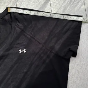 Under Armour Tech HeatGear Black V-Neck T-Shirt Large NWT thumbnail 5