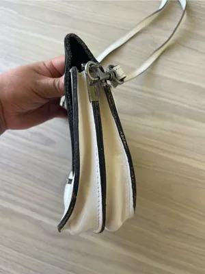 Patricia Nash Black and White Leather Two-Tone Crossbody thumbnail 6