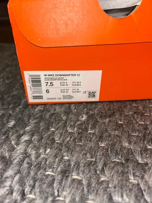 Nike running shoes thumbnail 7