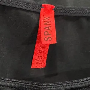 Spanx Simplicity Black Slip Skirt Women’s Medium thumbnail 4
