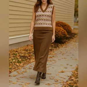 Wild Fable Brown/Pink V-Neck Argyle Sweater Vest thumbnail 2