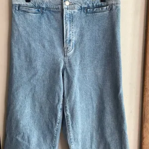 Madewell The Emmett Wide-Leg Crop Jean thumbnail 8