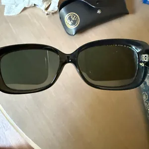 Ray-Ban Jackie Ohh RB4101 601 Women's Black Oversized Cat Eye Sunglasses thumbnail 18