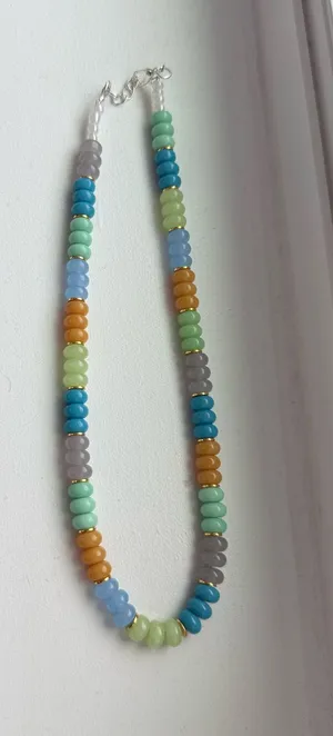 Beaded necklace thumbnail 1