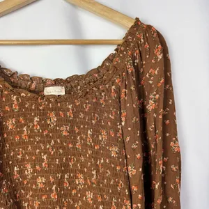 Boutique Hem & Thread Brown Floral Smocked Long Sleeve Top S‎ thumbnail 3