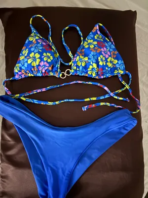 Bikini Target thumbnail 1