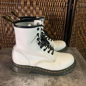 Dr. Martens White Leather Boots Size 6 thumbnail 1
