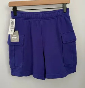 Aritzia TNA XS NEW Cozy Fleece Cargo Shorts Electric Purple Comfy Lounge thumbnail 1