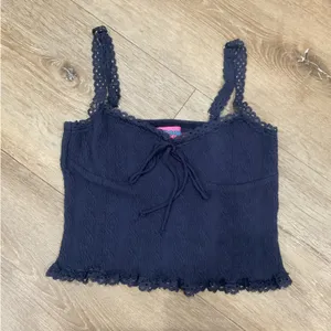 Edikted Navy Top Lace thumbnail 1