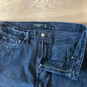 Abercrombie & Fitch Vintage Stretch 90's Slim Jeans Size 31X32 thumbnail 3