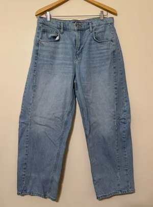 Lucky Brand Barrel Leg Light Wash Jeans thumbnail 1