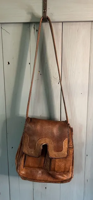 Vintage 1970’s Dark Brown Leather Shoulder Saddle Bag with Front Pockets - EUC thumbnail 1