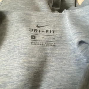 Nike Dri-Fit Leggings with scrunch at the bottoms thumbnail 3