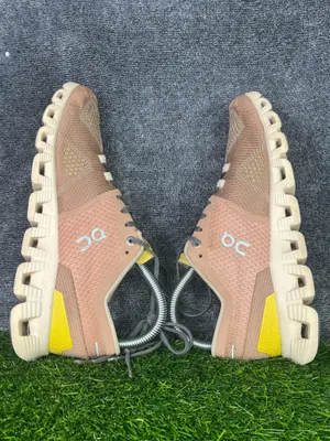 On Running Cloud Women’s 7 Swiss Engineering Neutral Running Shoes Beige Pink thumbnail 6