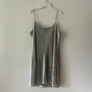 Nasty Gal Sequin Silver Strappy Mini Dress Size 4 thumbnail 6