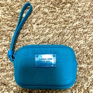 Michael Kors small wristlet thumbnail 1
