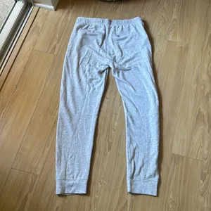 Lou & Grey Light Gray Joggers thumbnail 3