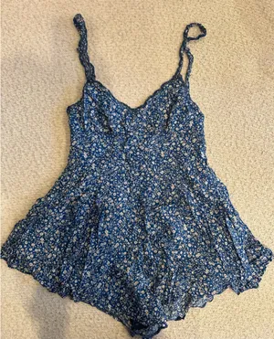 Princess Polly Blue Floral Romper thumbnail 1