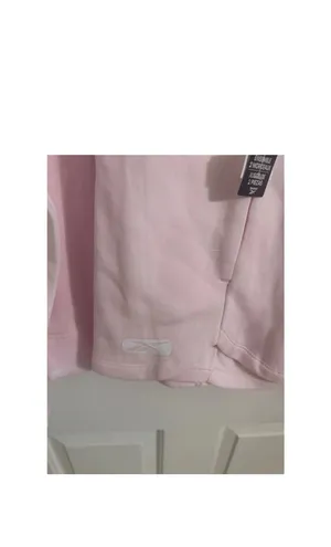 NWT Reebok Women's Crewneck 2-piece Short Set Frosted Berry Pink Sz M $95 thumbnail 4