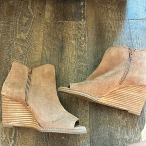 Lucky Brand Jaevin Tan Suede Peep Toe Wedge Booties Lace Up Side Zip Mens 9M‎ 39 thumbnail 5