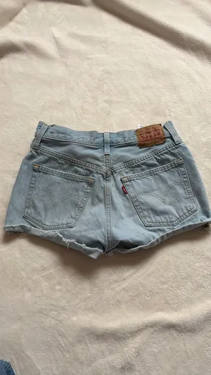Levi’s Jean Shorts thumbnail 2