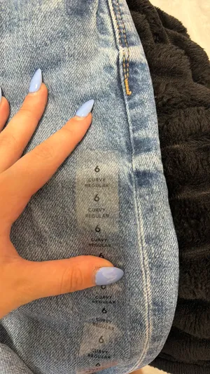 American Eagle Super High-Rise  thumbnail 5