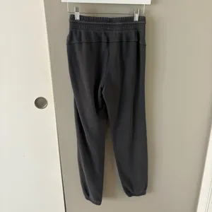 Aerie the Chill Jogger in Smoked Gray Fleece Size Women’s XXS thumbnail 5