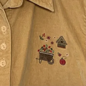 Country Grandma Size Large Yellow Embroidered Corduroy Shirt Autumn Harvest Fall thumbnail 4